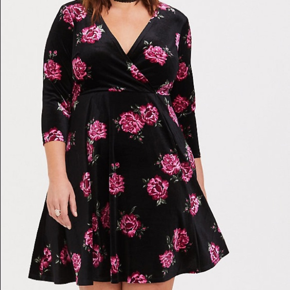 Torrid Velvet Wrap Dress, Size 2